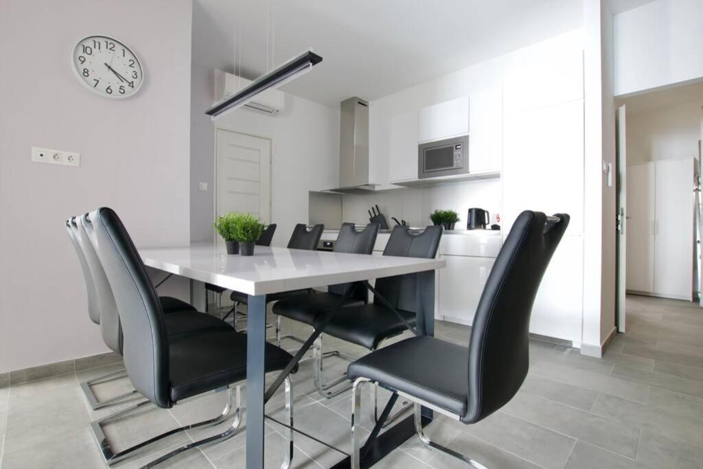 Premium Apartment By Hi5-Vaci Str. 3 Bedroom Budapest Kültér fotó