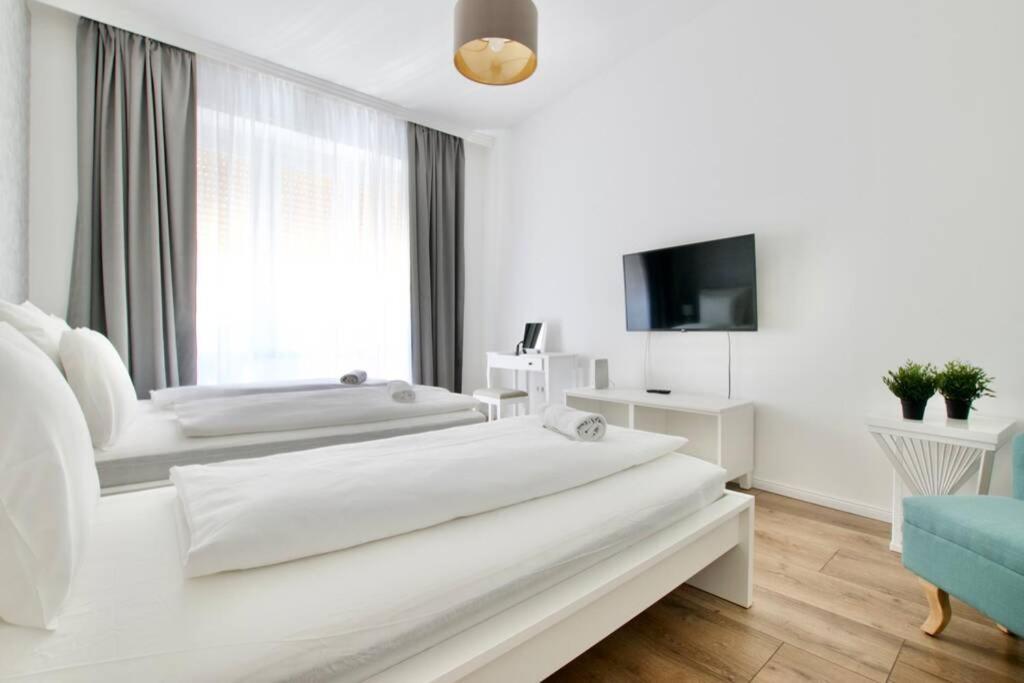 Premium Apartment By Hi5-Vaci Str. 3 Bedroom Budapest Kültér fotó